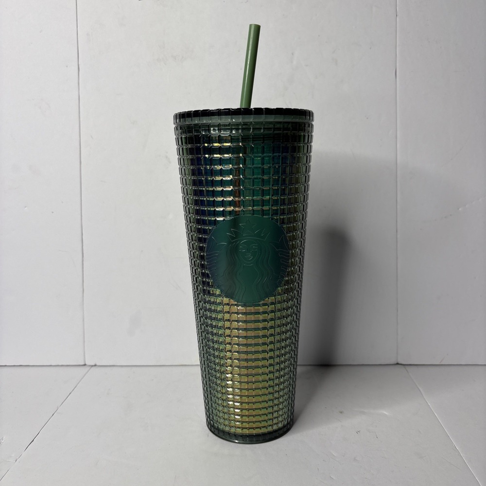 Starbucks 2023 Spring St Patrick's Green Sprout Grid Venti Tumbler‎ 24oz Cup